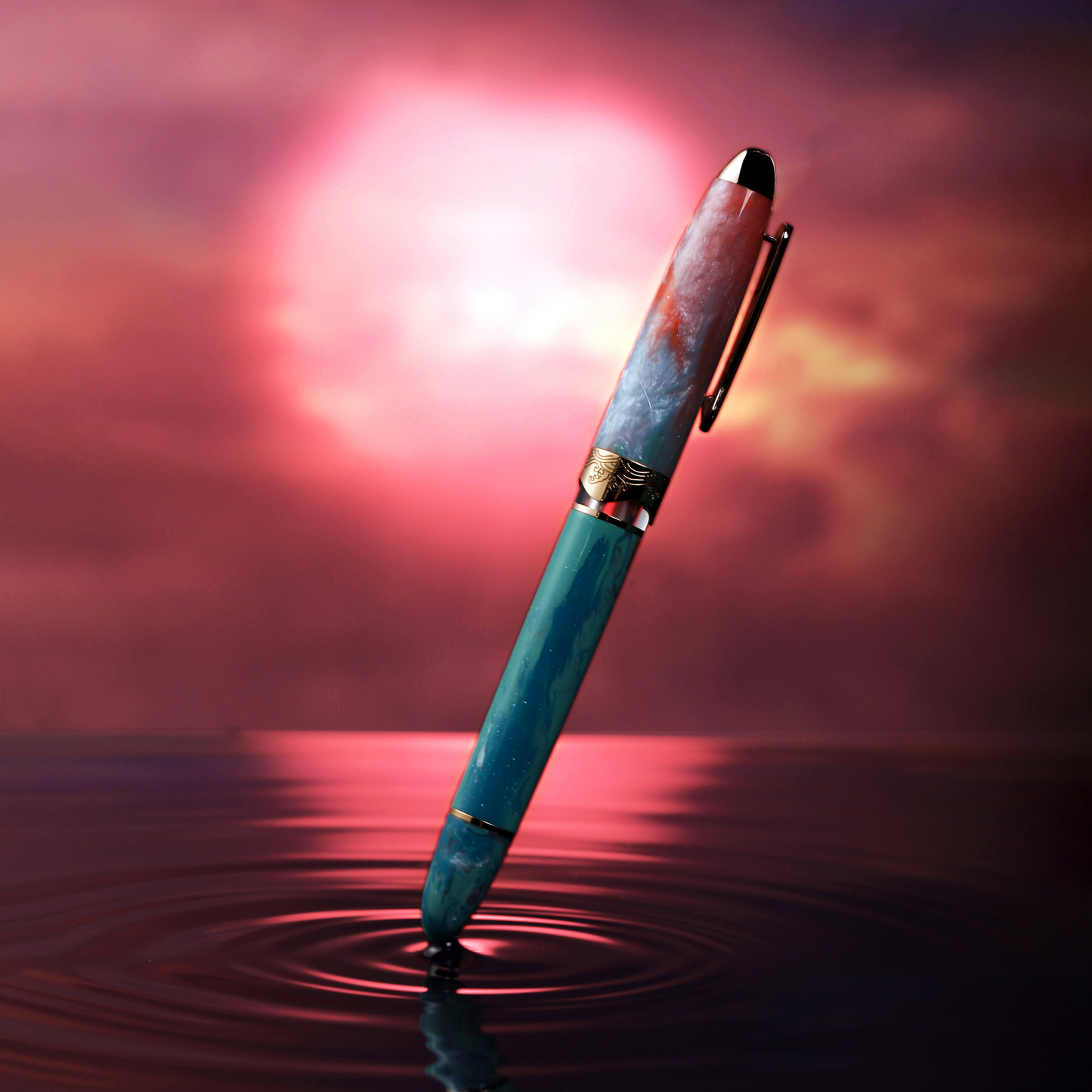 Nahvalur-Horizon-Dawn-Fountain-Pen-45degree