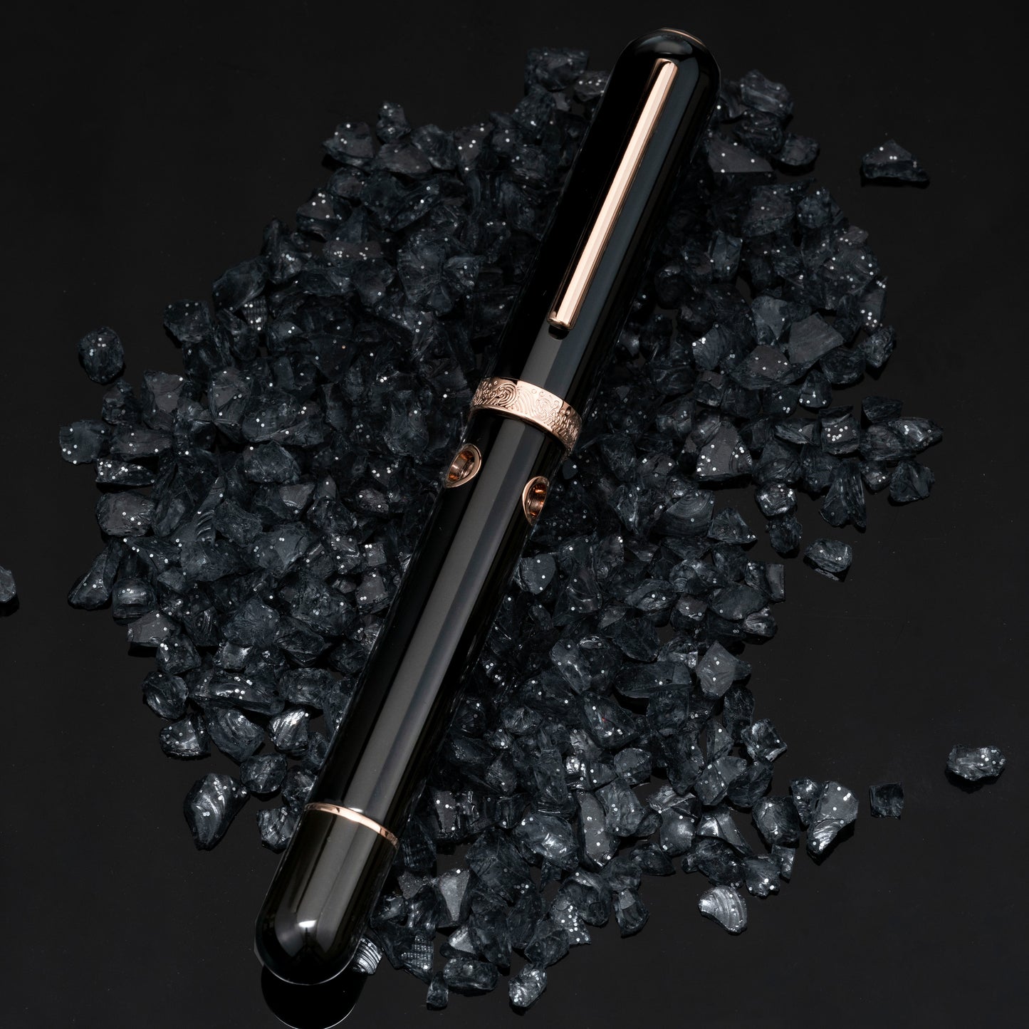 Nahvalur-Nautilus-Cephalopod-Rose-Gold-Fountain-Pen-front