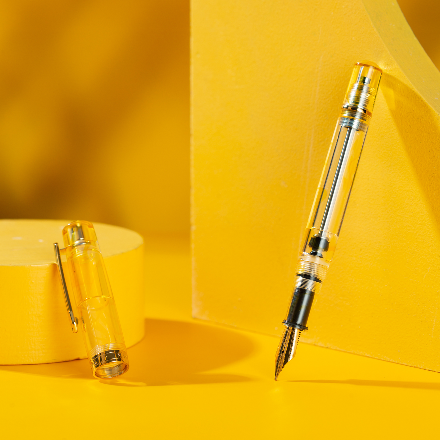 Nahvalur Original Plus Gold Ocellatus Fountain Pen Beauty Shot