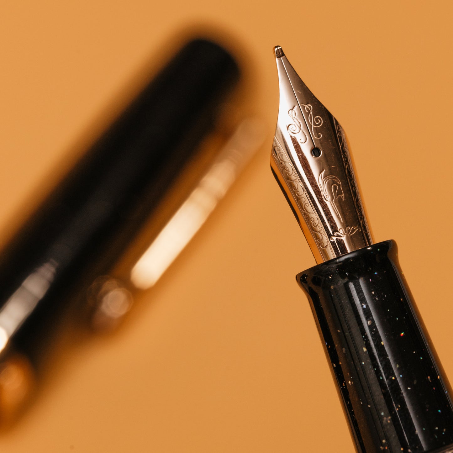 Nahvalur-Original-Plus-Lovina-Graphite-Fountain-Pen-Nib