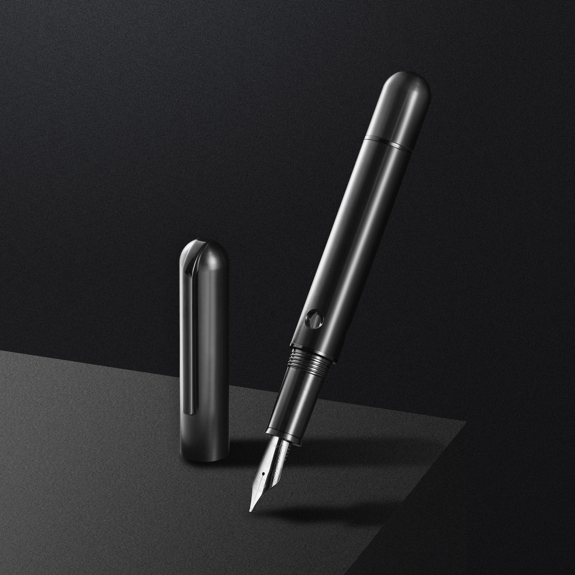 Nautilus Ti Black Titanium Fountain Pen | Nahvalur