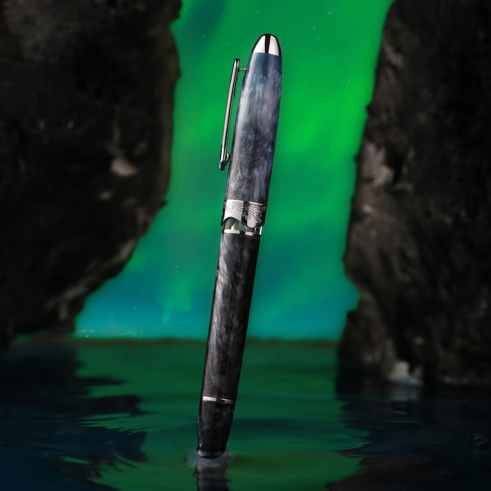 
                  
                    Nahvalur Horizon Aurora Fountain Pen
                  
                