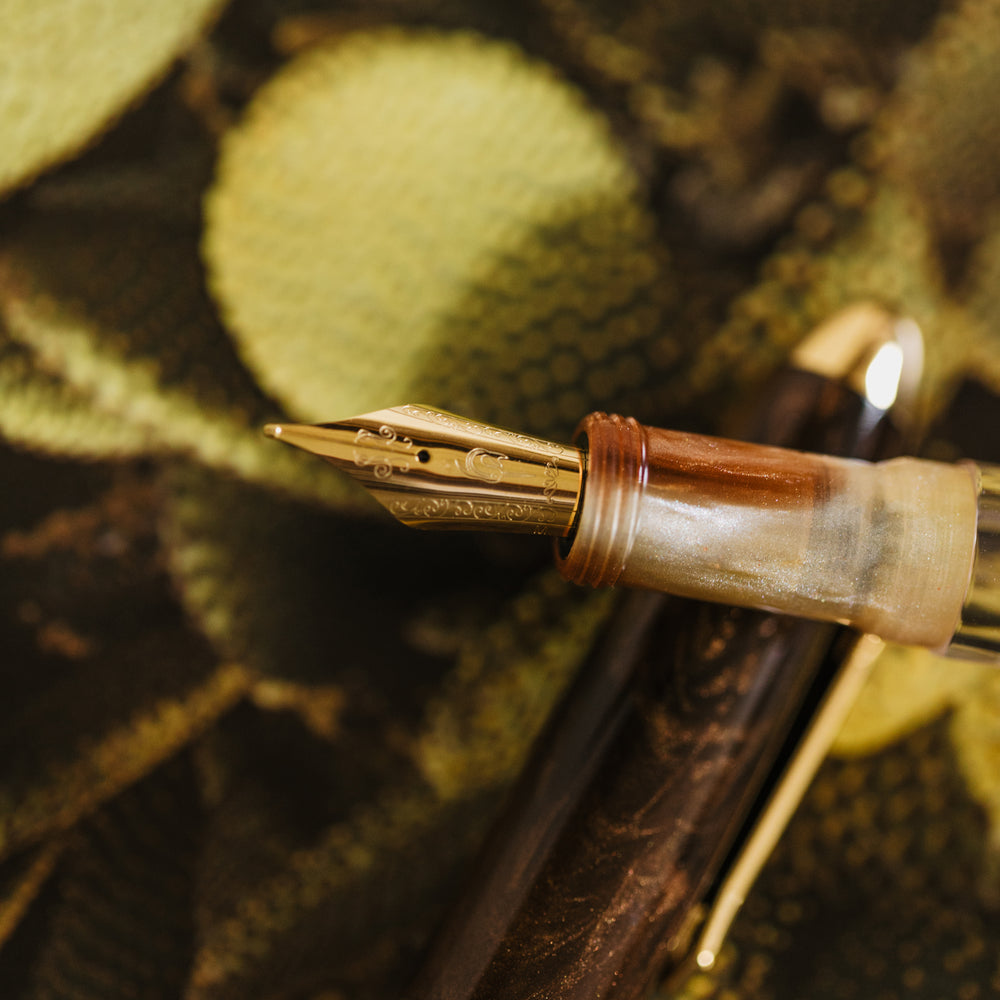 
                  
                    Nahvalur Horizon Desert Fountain Pen
                  
                