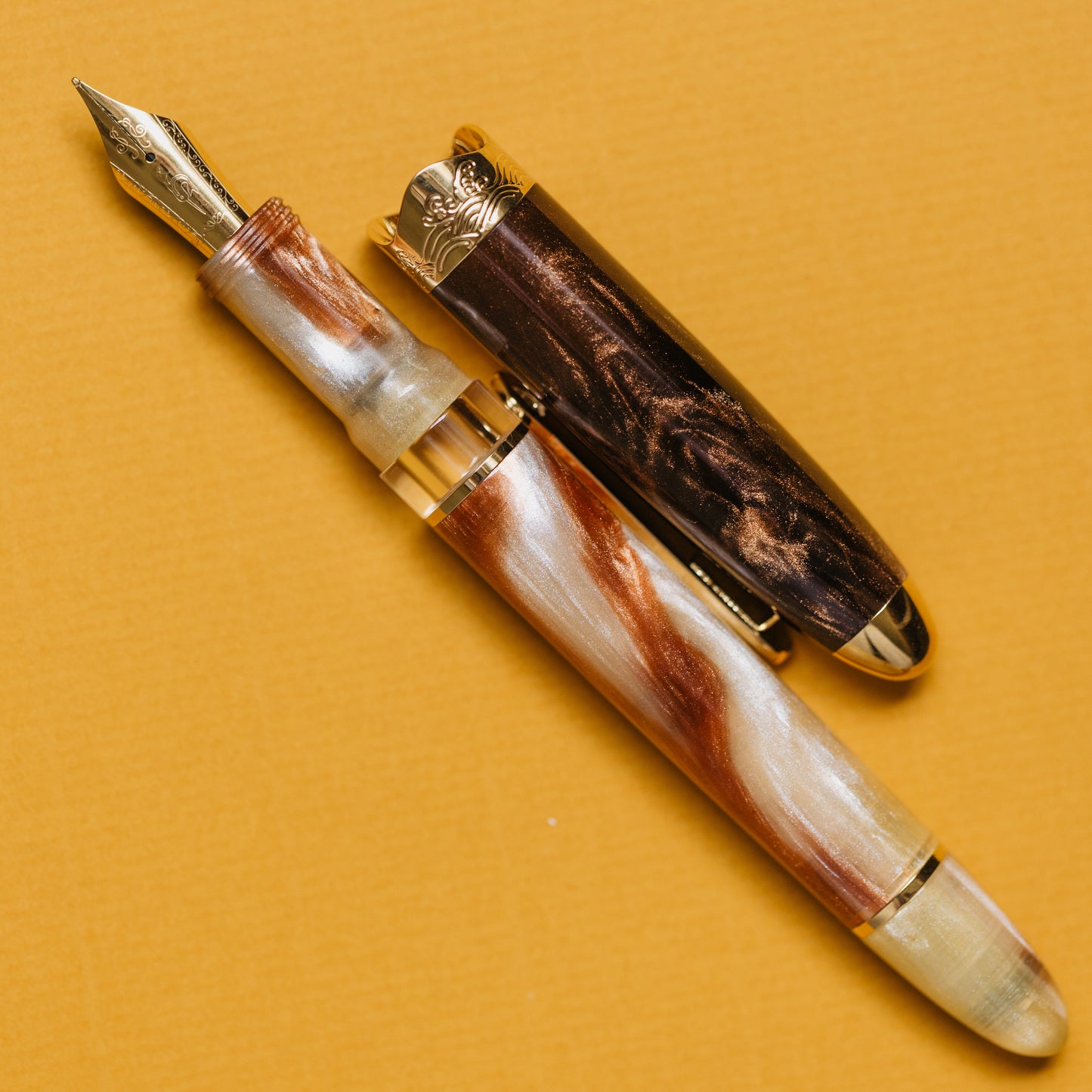 
                  
                    Nahvalur Horizon Desert Fountain Pen
                  
                