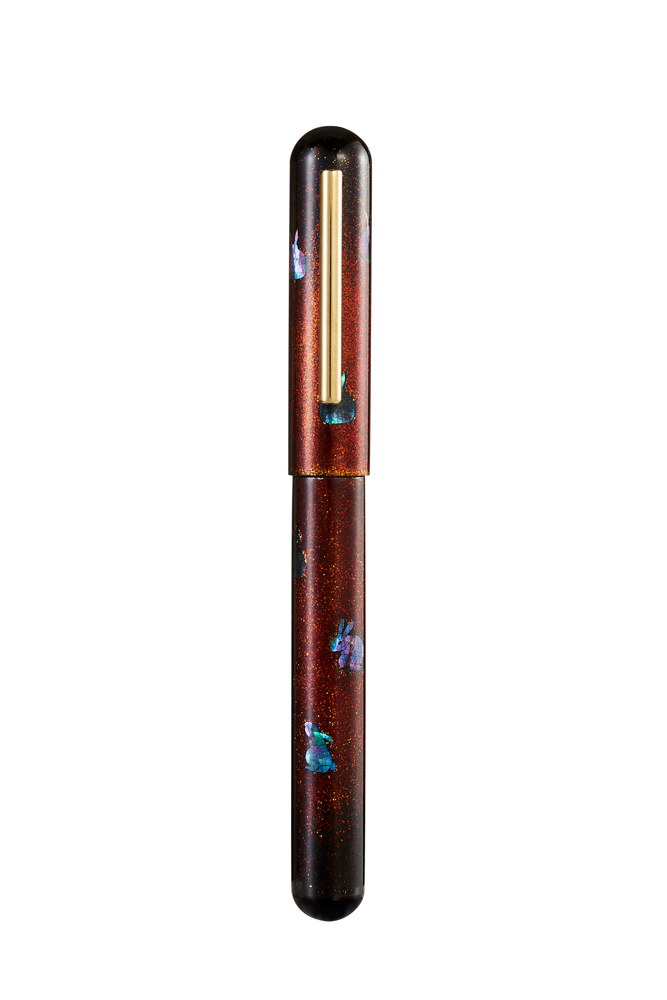 
                  
                    IKKAKU by Nahvalur 玉兔 Yu-Tu (Jade Rabbit) Urushi Pen
                  
                