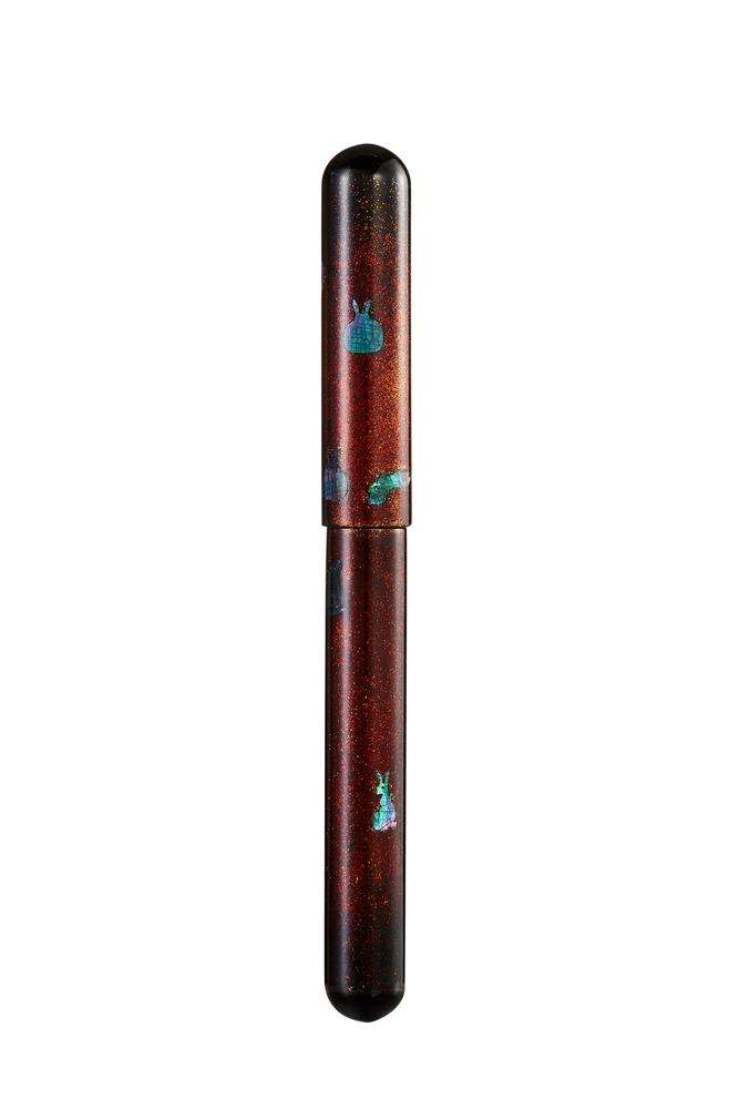 
                  
                    IKKAKU by Nahvalur 玉兔 Yu-Tu (Jade Rabbit) Urushi Pen
                  
                