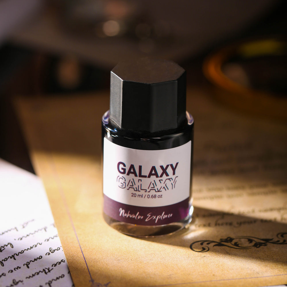 Nahvalur Rover Shimmering Ink - Galaxy